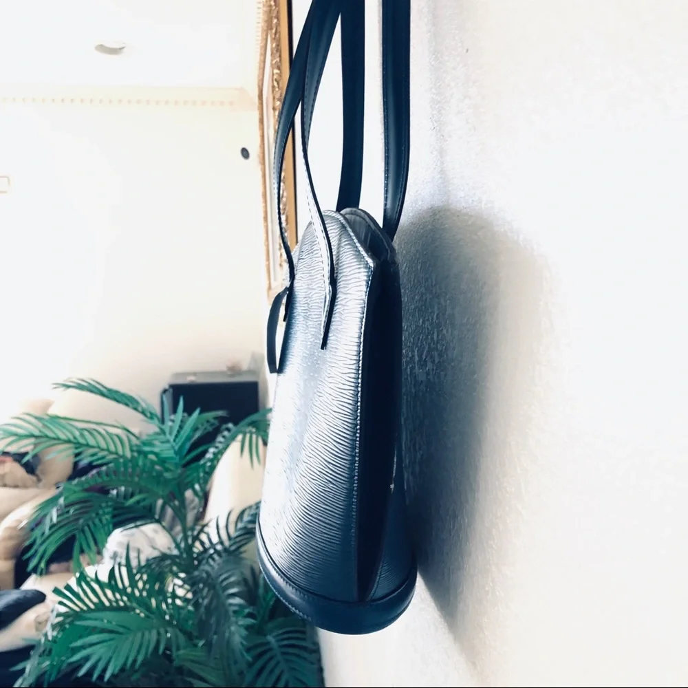 Louis Vuitton epi leather st. Jacques bag - Picture 7 of 9